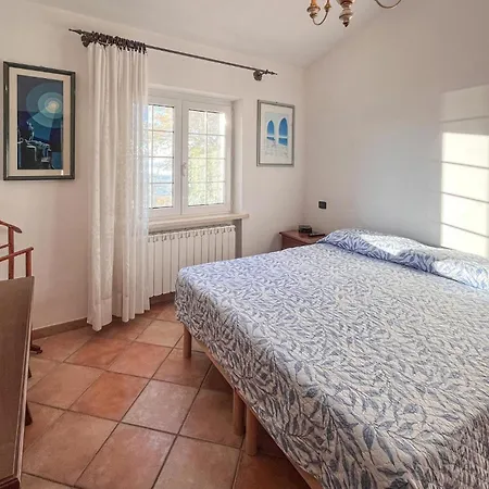 2 Bedroom Lovely In Di Magione Tatil Evi