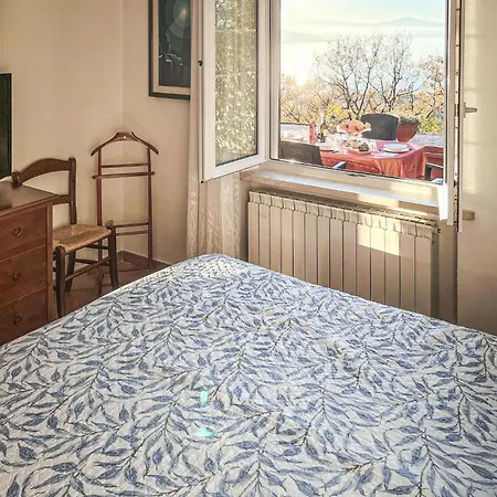 Casa vacanze 2 Bedroom Lovely In Di Magione San Savino (Magione)